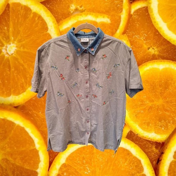 GRANDMA Chic Checkered with Flowers and a Denim Collar Button Up Size 18/20 - Picture 1 of 5